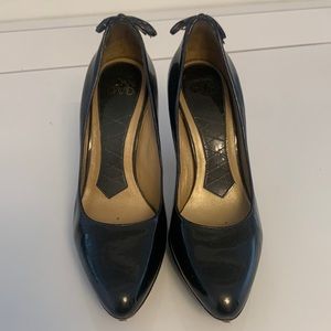Joan & David Size 8.5 M Black Heels